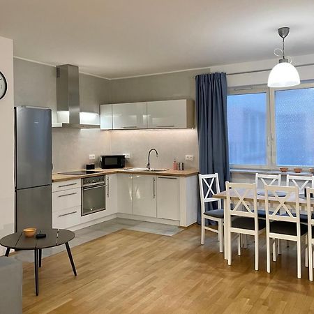 Apartament Przy Atrium Okolice Stacji Metra Rondo Onz 바르샤바 외부 사진